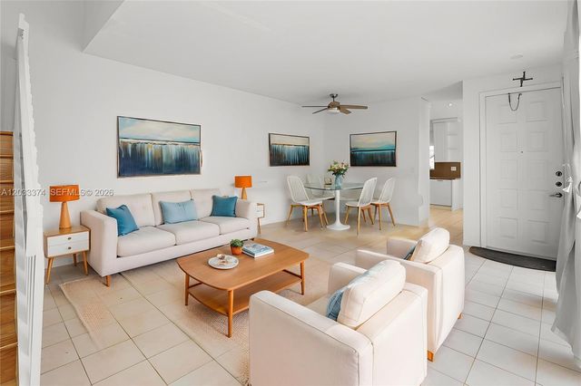 1521 Seagrape Way 1521, Hollywood, FL 33019