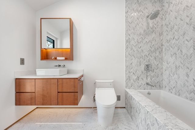 105 Summer, Weston, MA 02493