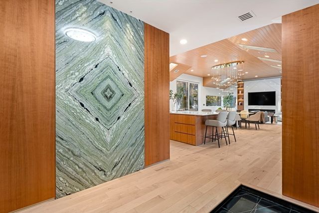 105 Summer, Weston, MA 02493