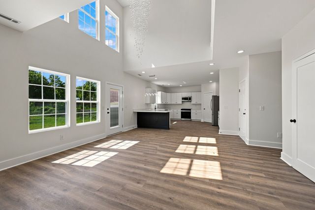 3402 Lallemand Dr, Nashville, TN 37211