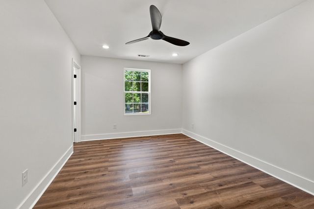 3402 Lallemand Dr, Nashville, TN 37211