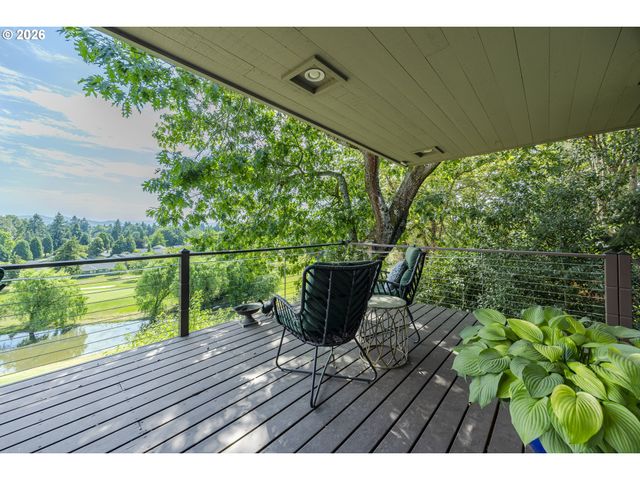 420 SPYGLASS Dr, Eugene, OR 97401