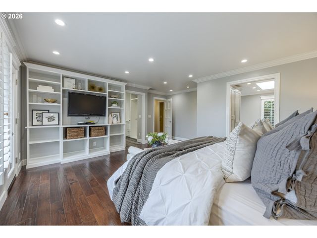 420 SPYGLASS Dr, Eugene, OR 97401