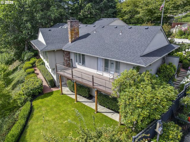 420 SPYGLASS Dr, Eugene, OR 97401