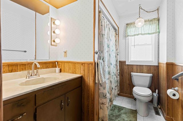 1722 15th Street S, Fargo, ND 58103