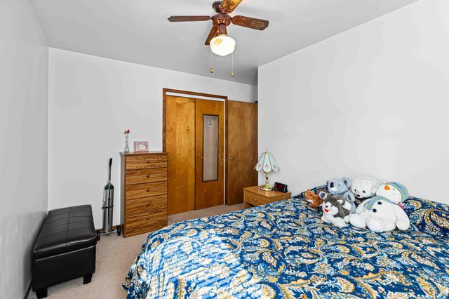 1722 15th Street S, Fargo, ND 58103