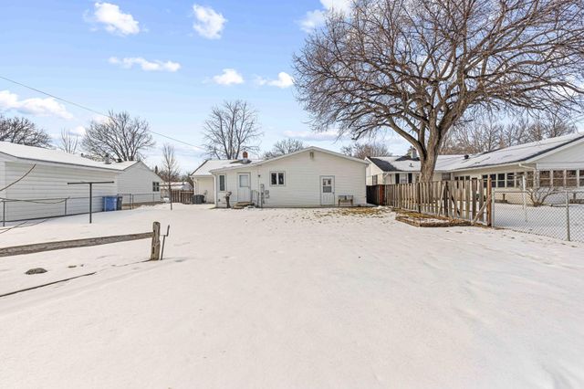 1722 15th Street S, Fargo, ND 58103