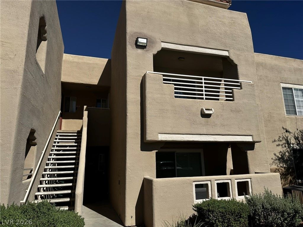 1908 North Tierra Vista Drive 211, Las Vegas, NV 89128 — photo 2