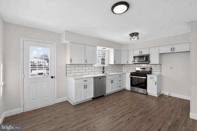 642 RIVELY AVE, Collingdale, PA 19023