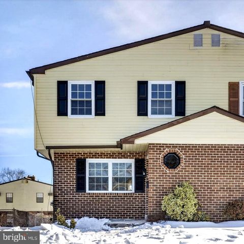 642 RIVELY AVE, Collingdale, PA 19023