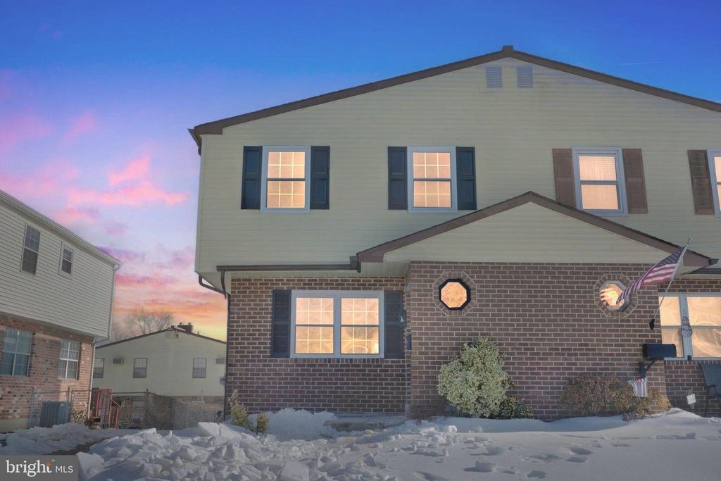 642 RIVELY AVE, Collingdale, PA 19023