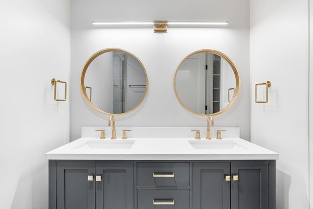 1810 N Wells Street 103, Chicago, IL 60614