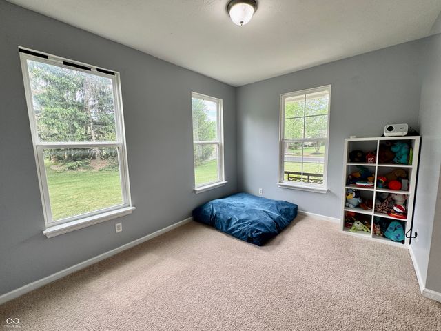 983 S Raylee Garden Drive, New Palestine, IN 46163