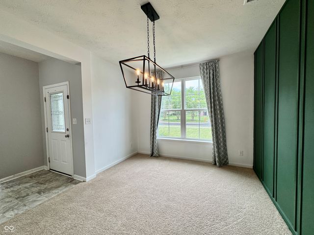 983 S Raylee Garden Drive, New Palestine, IN 46163