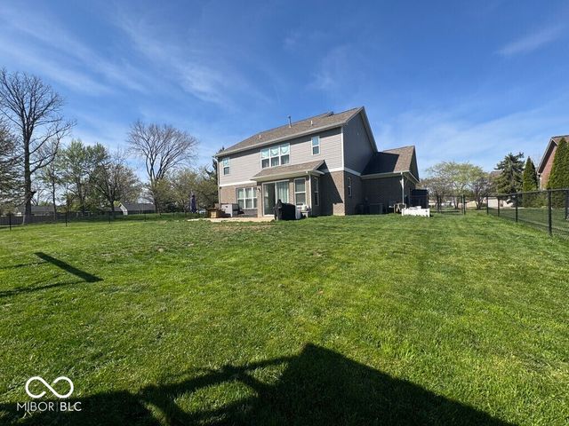 983 S Raylee Garden Drive, New Palestine, IN 46163