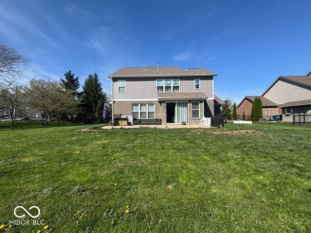 983 S Raylee Garden Drive, New Palestine, IN 46163