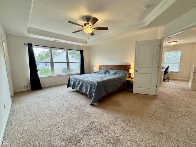 983 S Raylee Garden Drive, New Palestine, IN 46163