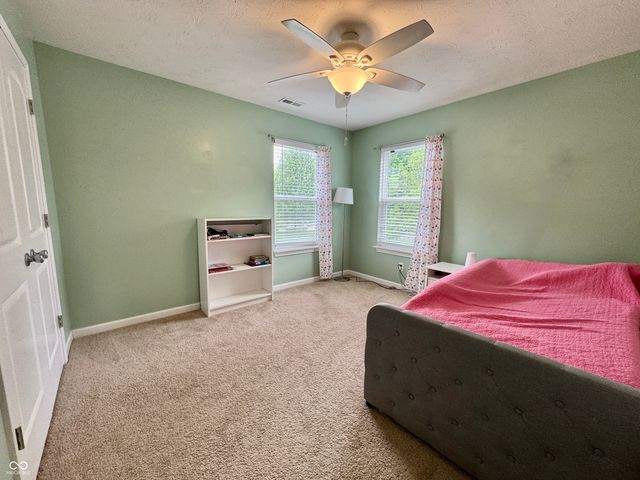 983 S Raylee Garden Drive, New Palestine, IN 46163