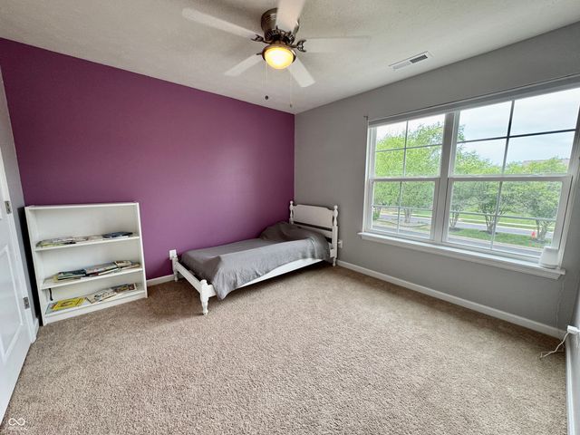 983 S Raylee Garden Drive, New Palestine, IN 46163