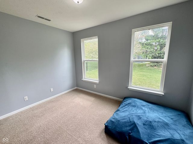 983 S Raylee Garden Drive, New Palestine, IN 46163