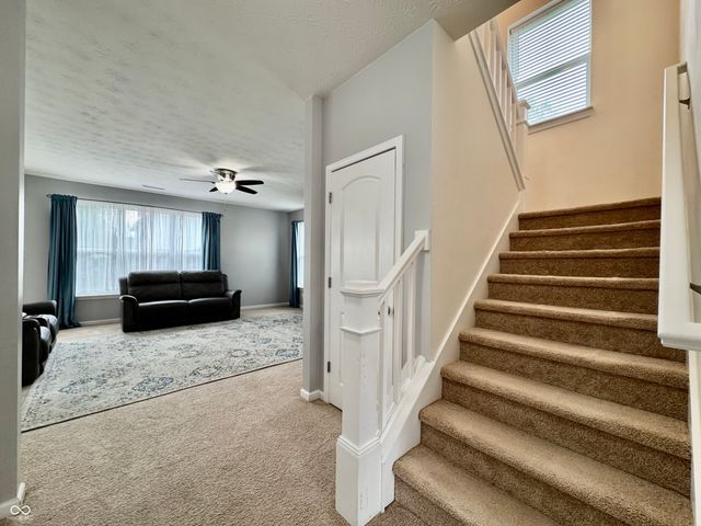 983 S Raylee Garden Drive, New Palestine, IN 46163