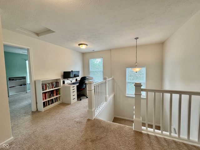 983 S Raylee Garden Drive, New Palestine, IN 46163