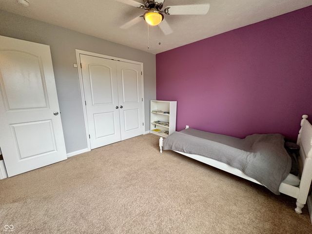 983 S Raylee Garden Drive, New Palestine, IN 46163