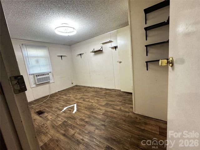 713 Cedar Grove Church Road, Vale, NC 28168