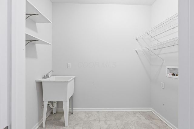 6727 Cat Singer Circle S, Hilliard, OH 43026