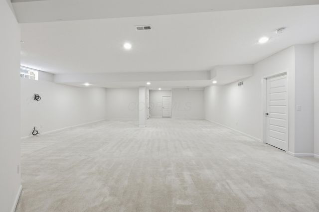 6727 Cat Singer Circle S, Hilliard, OH 43026