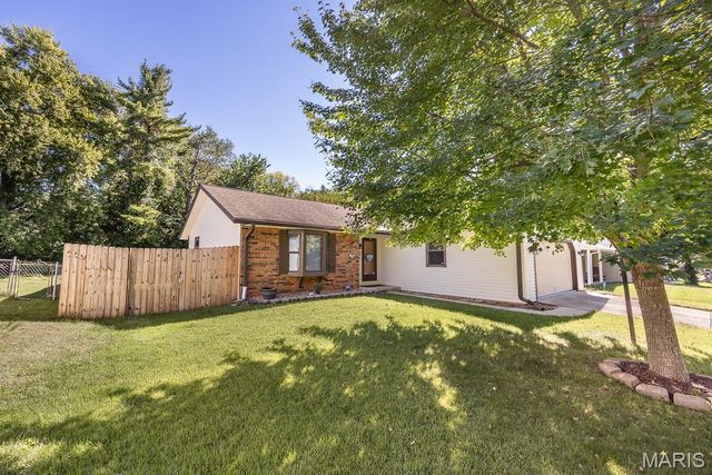 40 Innsbruck Lane, Shiloh, IL 62221