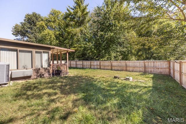 40 Innsbruck Lane, Shiloh, IL 62221