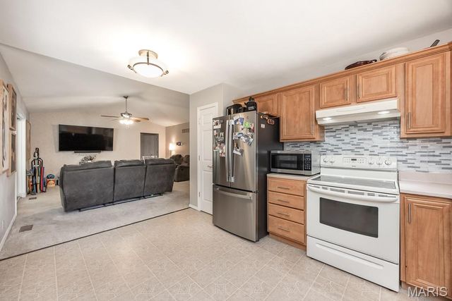 40 Innsbruck Lane, Shiloh, IL 62221