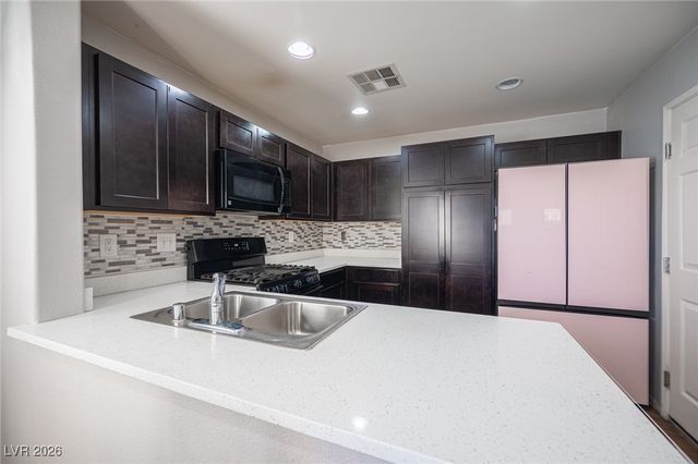 4829 Valmark Drive, Las Vegas, NV 89115