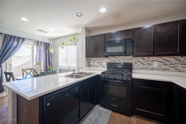 4829 Valmark Drive, Las Vegas, NV 89115