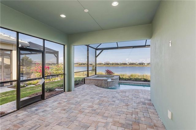 9004 Calypso CT, Naples, FL 34112