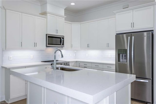 9004 Calypso CT, Naples, FL 34112