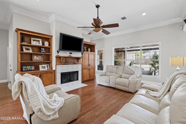 105 Pleasant Lake Drive, Youngsville, LA 70592