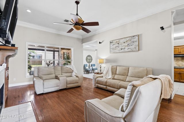 105 Pleasant Lake Drive, Youngsville, LA 70592