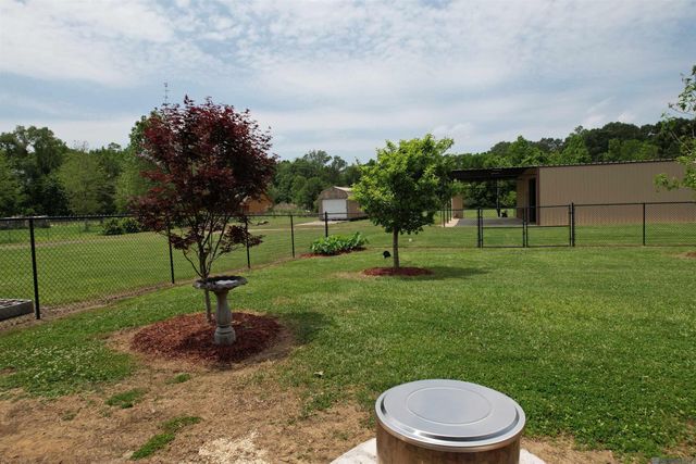 312 Lemon B Rd, Slaughter, LA 70777