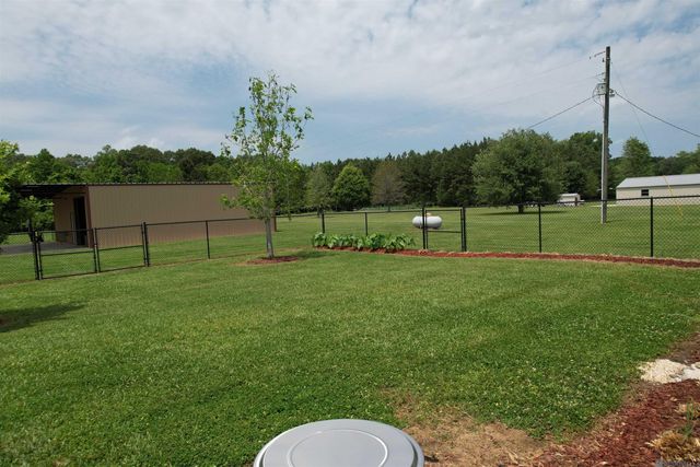 312 Lemon B Rd, Slaughter, LA 70777