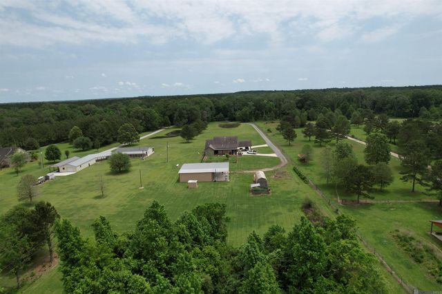 312 Lemon B Rd, Slaughter, LA 70777