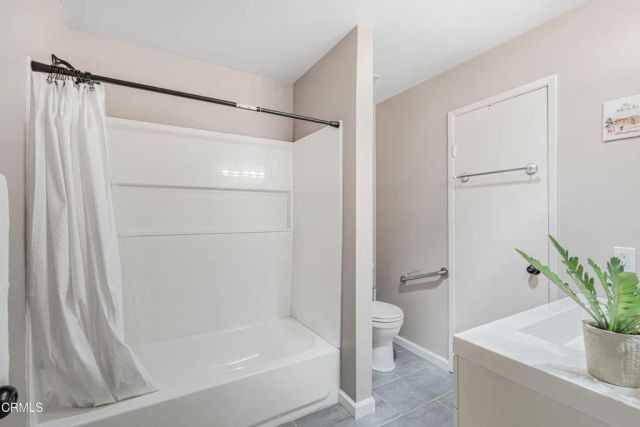 246 W Vineyard Avenue, Oxnard, CA 93036