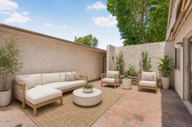 246 W Vineyard Avenue, Oxnard, CA 93036
