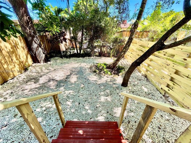 6241 NW Miami Pl, Miami, FL 33150