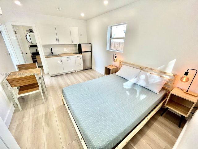 6241 NW Miami Pl, Miami, FL 33150