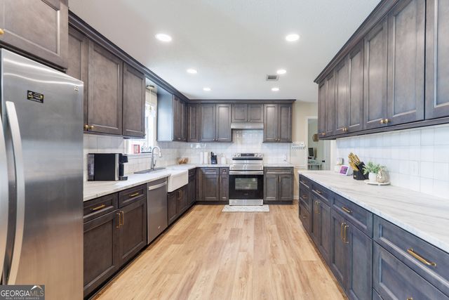 3759 Creekwood Drive, Valdosta, GA 31602