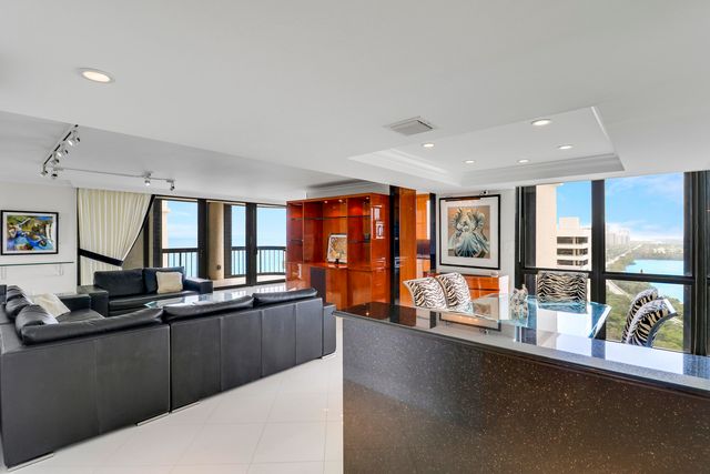 5380 N Ocean Drive 20b, Singer Island, FL 33404