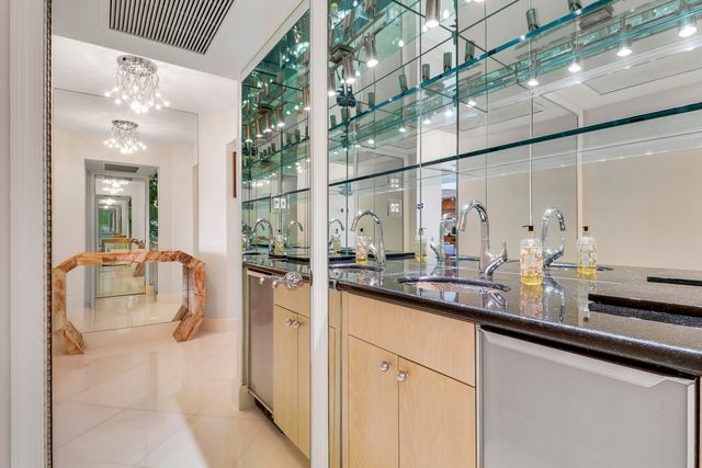 5380 N Ocean Drive 20b, Singer Island, FL 33404