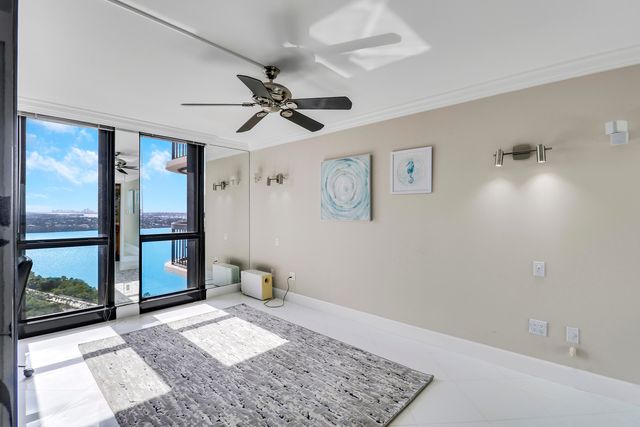 5380 N Ocean Drive 20b, Singer Island, FL 33404